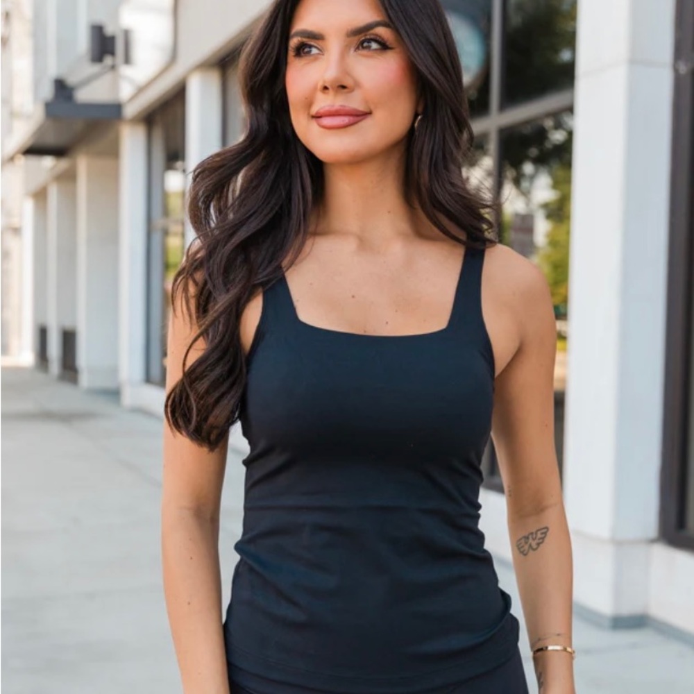 Black square neck bra tank top by Pink Lily, size XL.